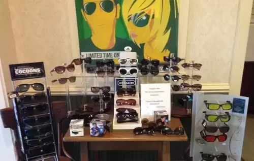 Kisiolek Eye Center Display 8